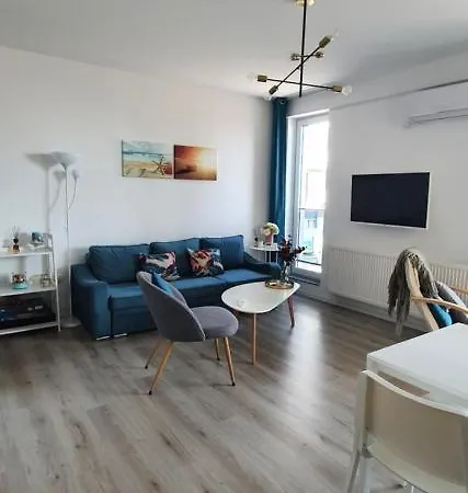 Seashore Apartament *